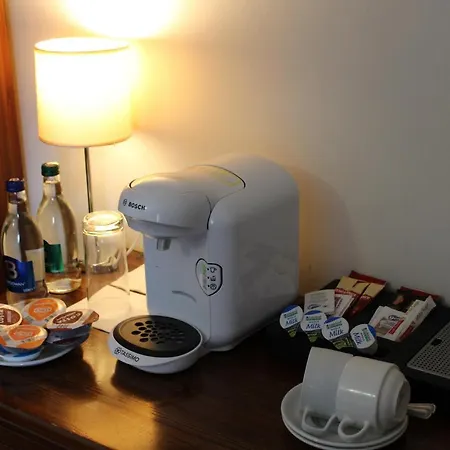 Coach House Sligo 3*