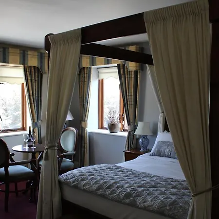 Coach House Sligo 酒店 3*