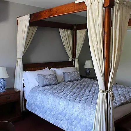 Hotel Coach House Sligo 3*